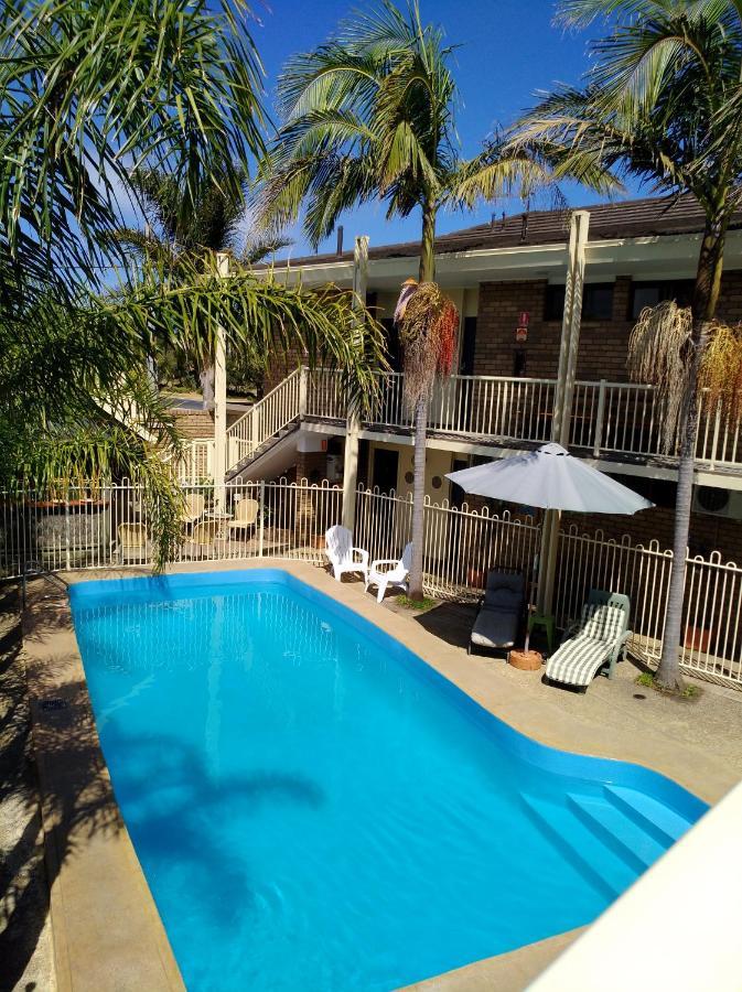 Abel Tasman Waterfront Motel Лейкс-Энтранс Экстерьер фото