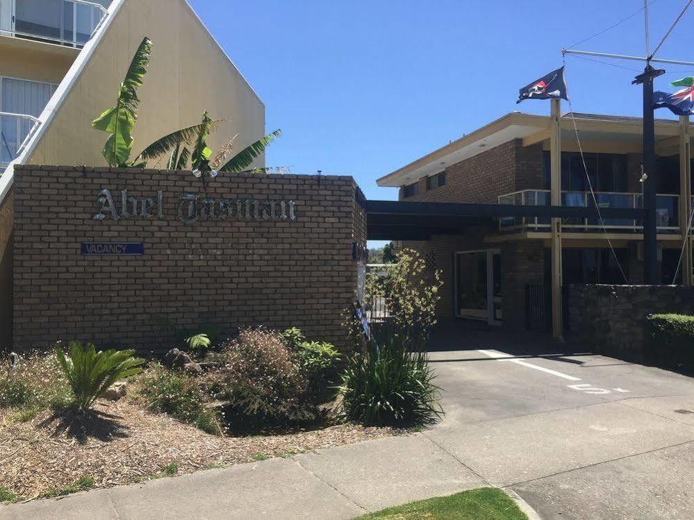 Abel Tasman Waterfront Motel Лейкс-Энтранс Экстерьер фото
