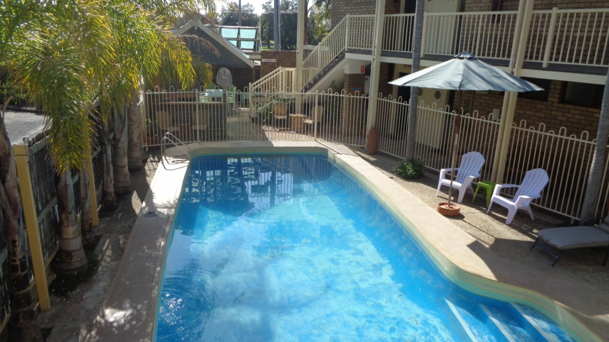 Abel Tasman Waterfront Motel Лейкс-Энтранс Экстерьер фото